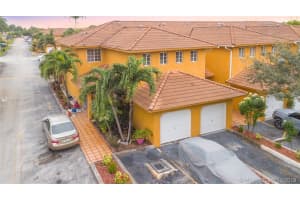 7579 NW 174th Terrace, Hialeah, FL 33015, Sold 04/30/20