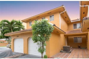 7579 NW 174th Terrace, Hialeah, FL 33015, Sold 04/30/20