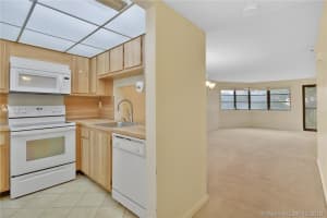 20850 San Simeon Way, Miami, FL 33179, Sold 01/31/20