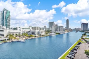 400 Leslie Dr, Hallandale Beach, FL 33009, Sold 06/30/20