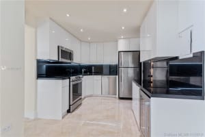 5555 Collins Ave #12l, Miami, FL 33140, Sold 03/10/20