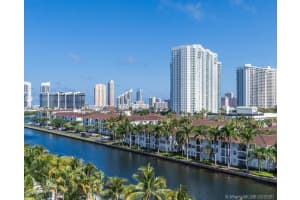 2950 NE 188th St, Miami, FL 33180, Sold 06/30/20