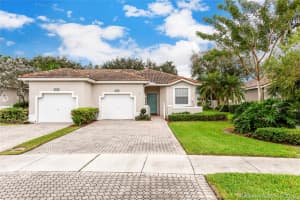 7840 S Aragon Blvd, Sunrise, FL 33322, Sold 12/23/19