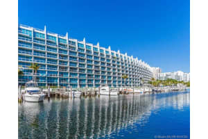 2950 NE 188th St, Miami, FL 33180, Sold 02/02/21