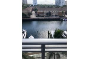 2950 NE 188th St, Miami, FL 33180, Sold 02/02/21