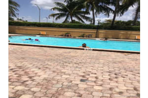 5311 Summerlin Rd, Fort Myers, FL 33919, Sold 10/18/20