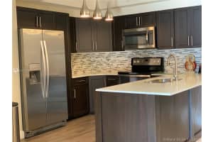 8060 N Nob Hill Rd, Tamarac, FL 33321, Sold 02/12/20