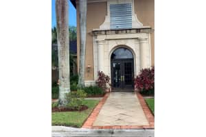 8060 N Nob Hill Rd, Tamarac, FL 33321, Sold 02/12/20