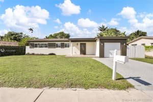 21130 NE 24th Ct, Miami, FL 33180, Sold 05/28/20