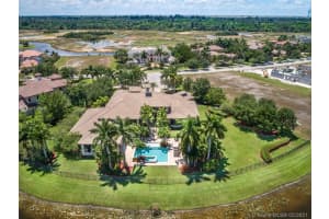 2988 Lake Ridge Ln, Weston, FL 33332, Sold 04/13/21