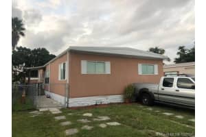 21621 S Heritage Cir, Pembroke Pines, FL 33029, Sold 01/29/21