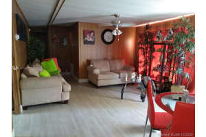 21621 S Heritage Cir, Pembroke Pines, FL 33029, Sold 01/29/21