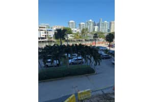 400 Kings Point Dr, Sunny Isles Beach, FL 33160, Sold 06/15/20