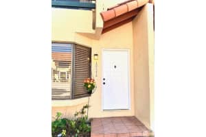 10176 SW 77th Ct, Miami, FL 33156, Sold 01/10/20