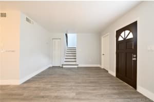 19466 NW 54th Pl, Miami Gardens, FL 33055, Sold 04/27/20