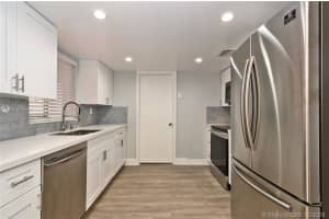 19466 NW 54th Pl, Miami Gardens, FL 33055, Sold 04/27/20