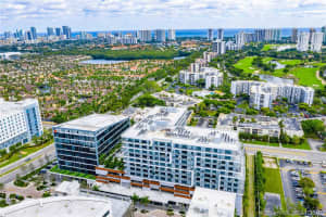 2960 NE 207th St, Aventura, FL 33180, Sold 04/07/20