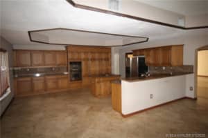 16106 NW 81st Ct, Hialeah, FL 33016, Sold 03/11/20