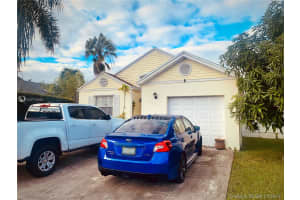 10001 Olive St, Miramar, FL 33025, Sold 02/12/20