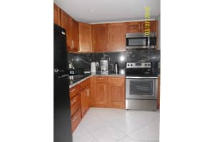 700 NE 14th Ave, Hallandale Beach, FL 33009, Sold 03/04/20
