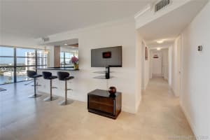200 Leslie Dr, Hallandale Beach, FL 33009, Sold 02/27/20