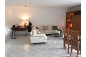 665 NE 195th St, Miami, FL 33179, Sold 08/27/20