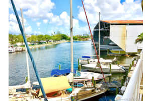 2415 NW 16th St Rd, Miami, FL 33125, Sold 01/26/21