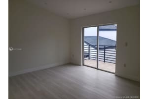 221 NE 212th St, Miami, FL 33179, Sold 10/08/20