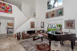 2545 NE 206th Ln, Miami, FL 33180, Sold 01/08/21