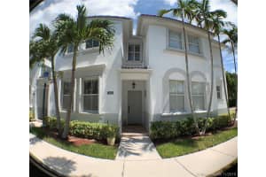 15613 SW 39th St, Miramar, FL 33027, Sold 05/08/20