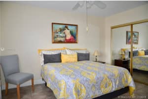 581 Blue Heron Dr, Hallandale Beach, FL 33009, Sold 03/02/20