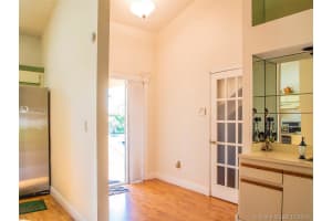 8225 NW 191st St, Hialeah, FL 33015, Sold 03/04/20