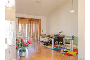 8225 NW 191st St, Hialeah, FL 33015, Sold 03/04/20