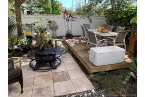 1041 NE 30th Ave, Homestead, FL 33033, Sold 03/11/20
