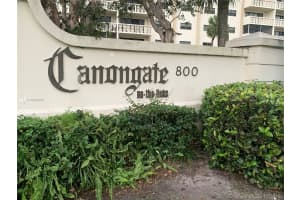 800 NE 195th St, Miami, FL 33179, Sold 09/30/20