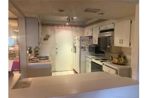 800 NE 195th St, Miami, FL 33179, Sold 09/30/20