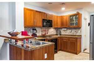 18440 NE 30th Ave, Aventura, FL 33160, Sold 09/30/20