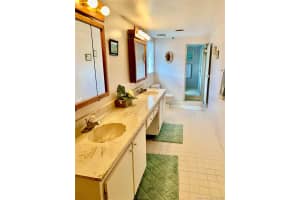 20840 San Simeon Way, Miami, FL 33179, Sold 01/31/20