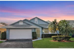 7888 NW 192nd St, Hialeah, FL 33015, Sold 01/31/20