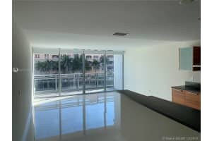 2950 NE 188th St, Miami, FL 33180, Sold 02/19/20