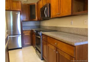 10717 NW 76th Ln, Medley, FL 33178, Sold 08/31/20