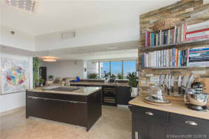 Add Building Entrance, 2127 Brickell Ave, Miami, FL 33129, Sold 05/01/20