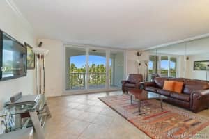 5401 Collins Ave, Miami Beach, FL 33140, Sold 05/15/20