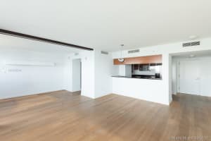 1800 N Bayshore Dr, Miami, FL 33132, Sold 07/16/20