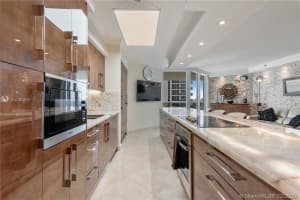 4779 Collins Ave, Miami Beach, FL 33140, Sold 09/18/20