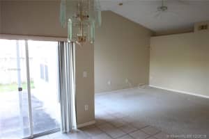 16301 SW 76th St, Miami, FL 33193, Sold 02/26/20