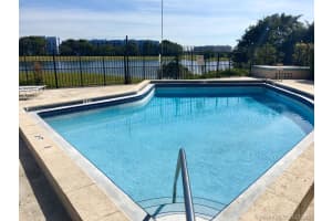 9682 Fontainebleau Blvd, Miami, FL 33172, Sold 04/13/20