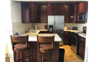 4747 Collins Ave, Miami, FL 33140, Sold 06/16/20
