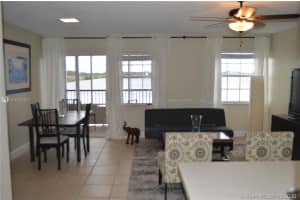 2831 N Oakland Forest Dr, Oakland Park, FL 33309, Sold 06/25/20