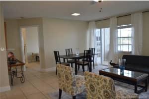 2831 N Oakland Forest Dr, Oakland Park, FL 33309, Sold 06/25/20